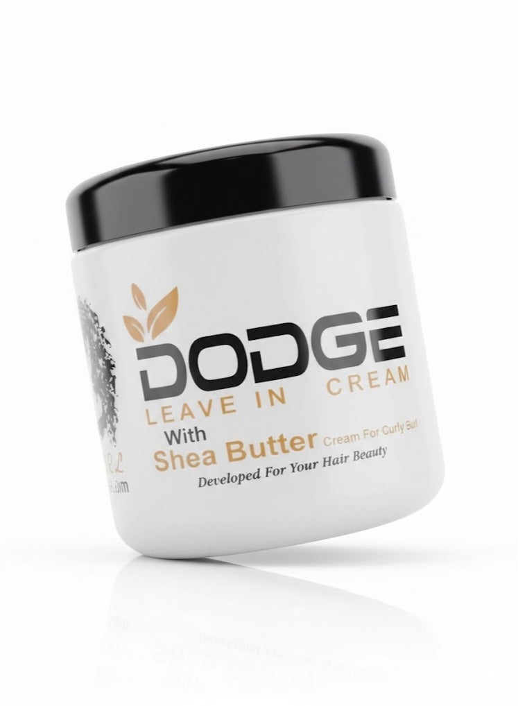 كريم يُترك على الشعر مع كريم زبدة الشيا للشعر المجعد